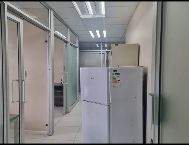 226M² OFFICE TO LET IN SONHEUWEL